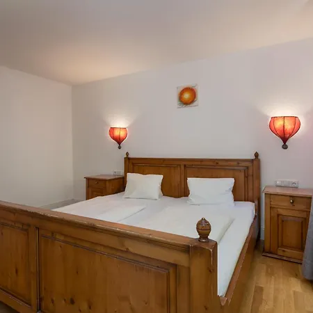 Apartment Haus By Alpine Host Helpers
